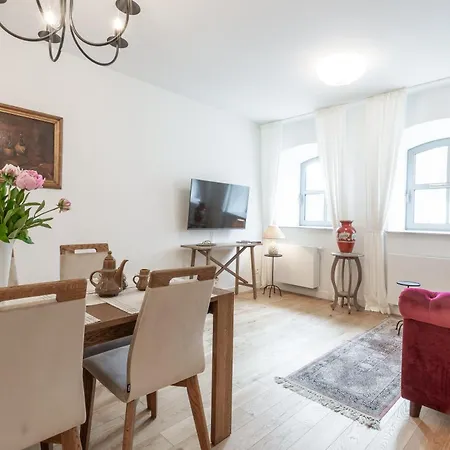 Apartman Mlynarza - Mlyn Maria - Art